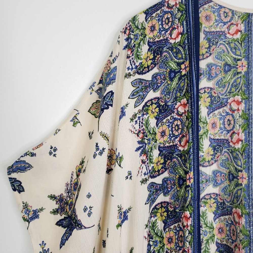 ANGIE NWOT Floral Garden Long Kimono Top M - Picture 5 of 5